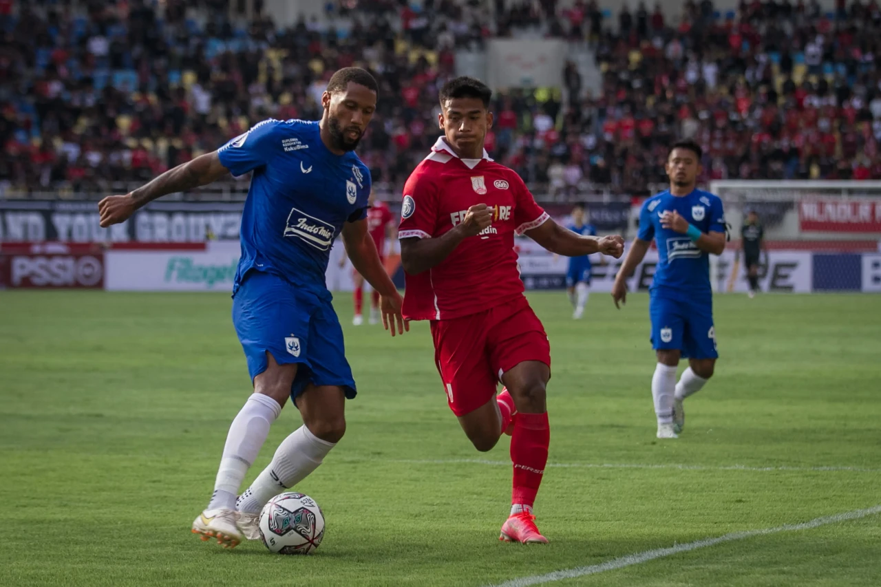 Persis Solo Ditahan...