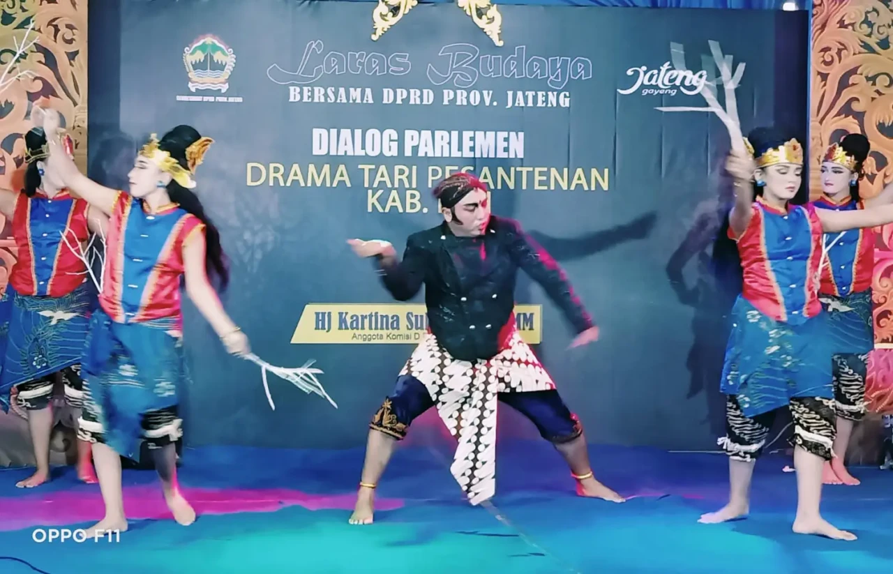 Drama Tari Pesantenan...