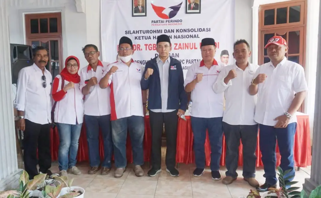 Pedagang Pantai Popoh...