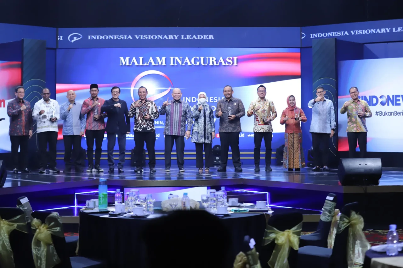 14 Kepala Daerah Raih...