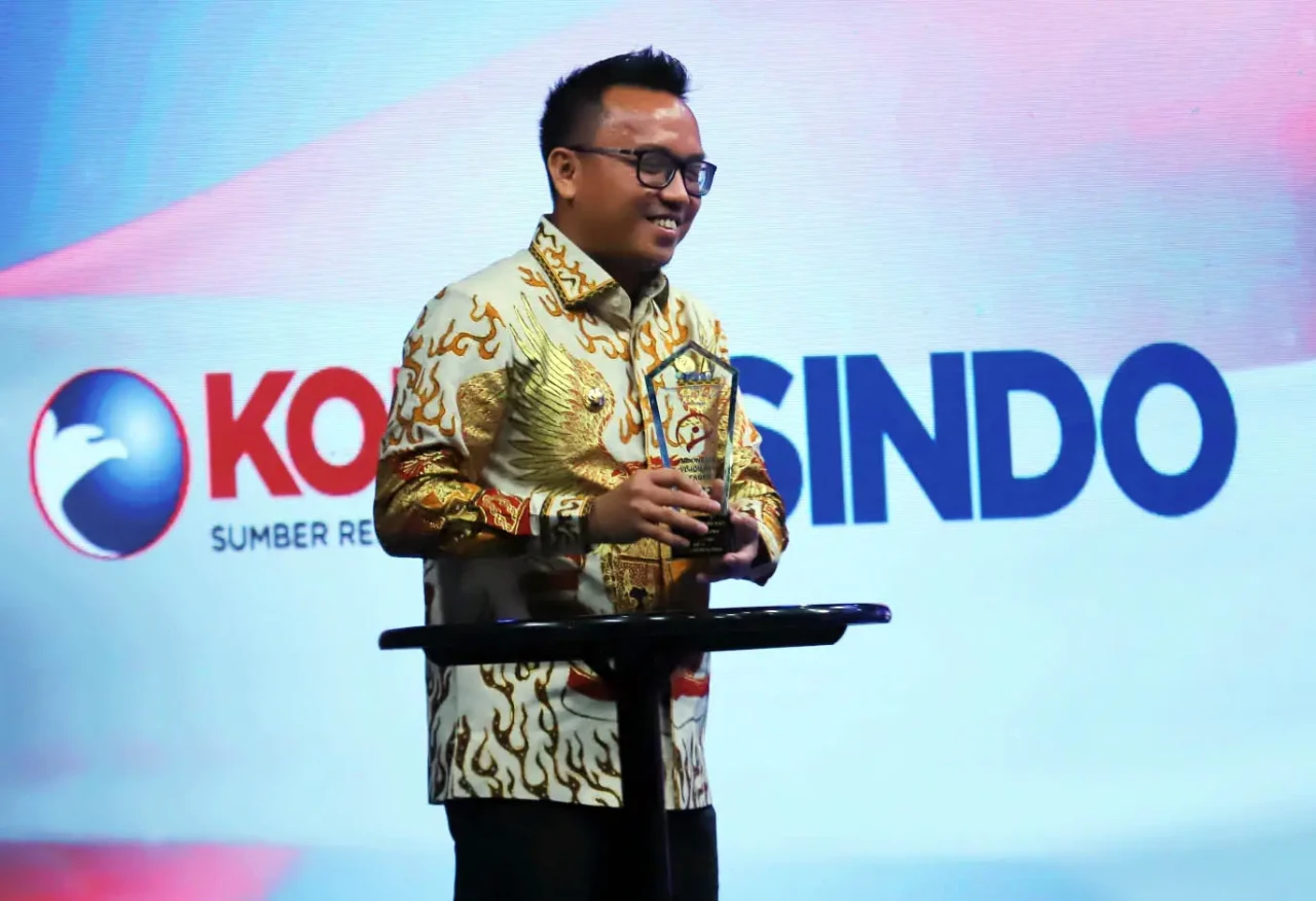 14 Kepala Daerah Raih...