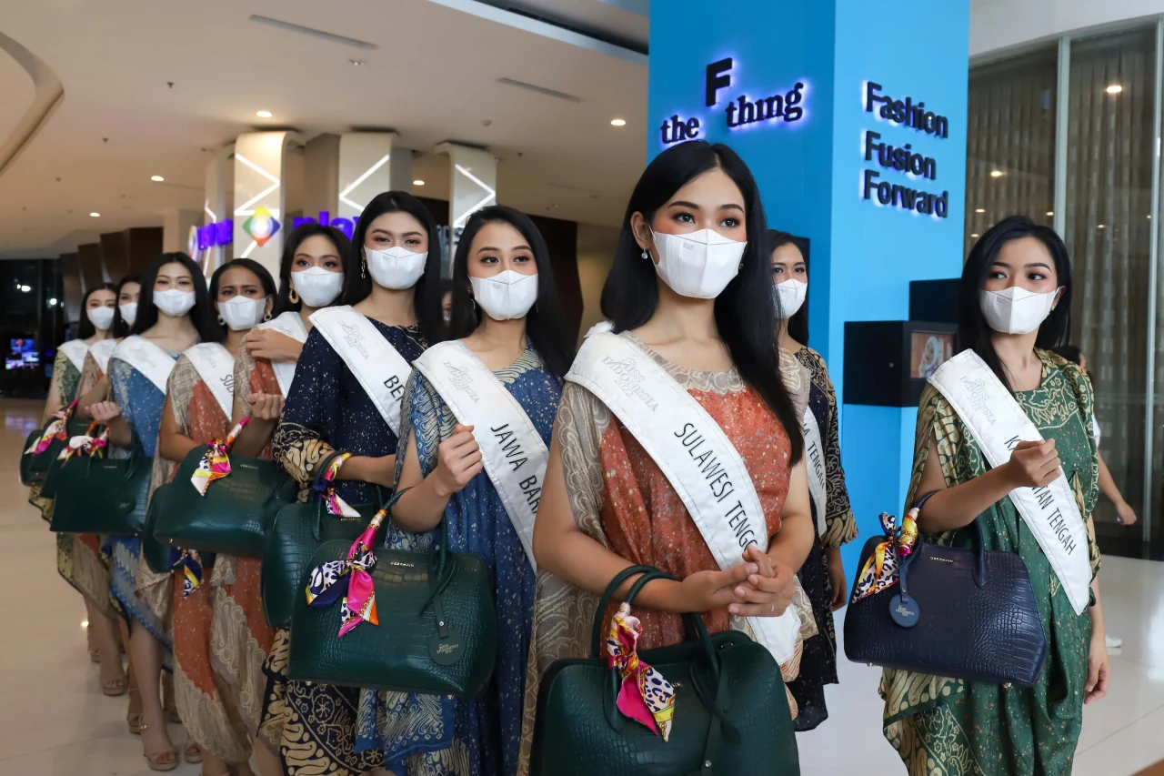 Finalis Miss Indonesia...