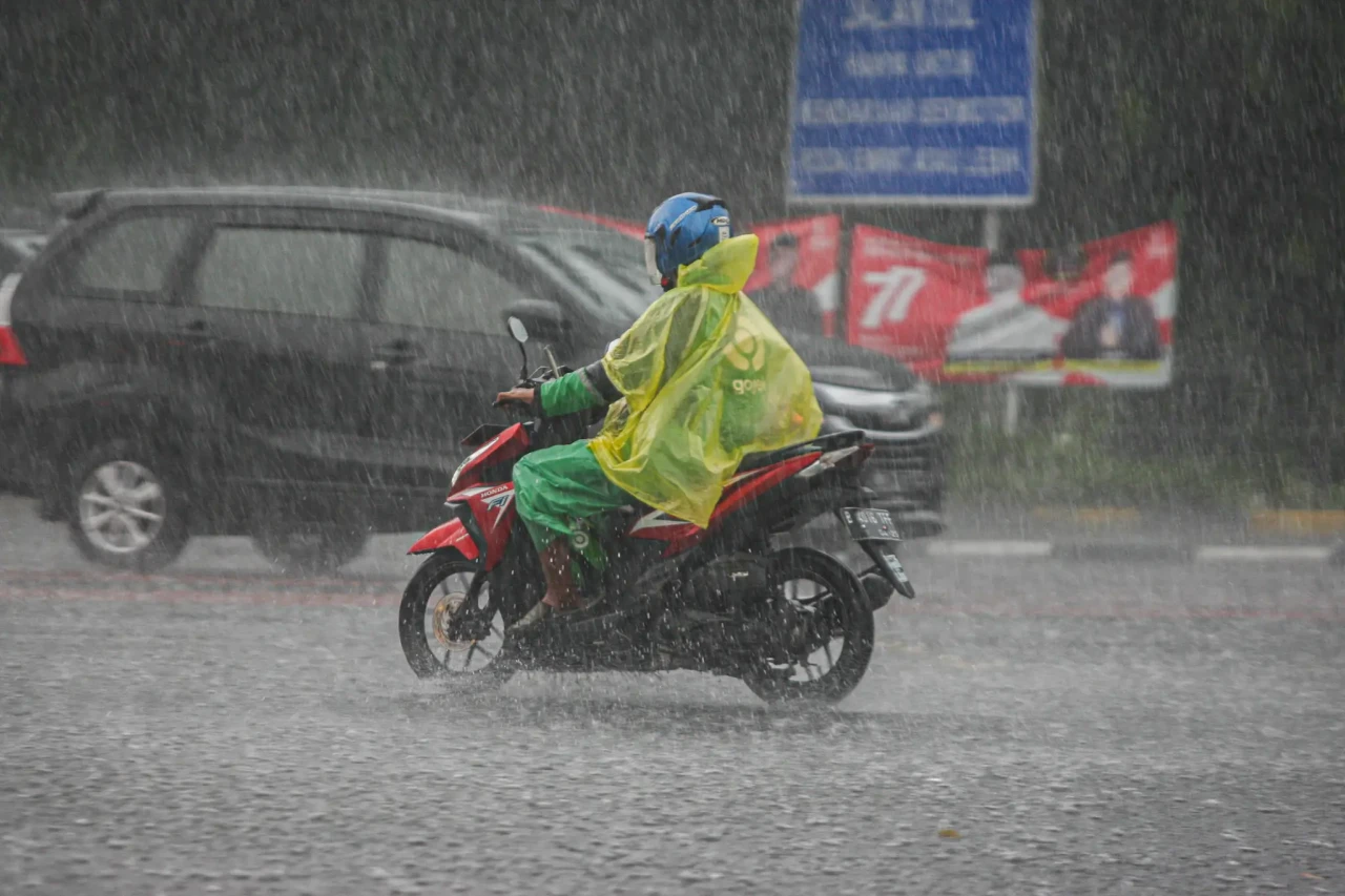 BMKG Perkirakan Puncak...