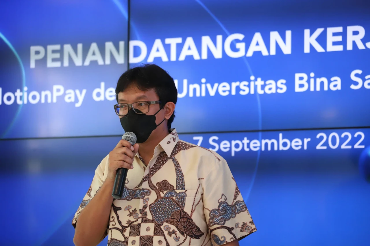 Teken MoU dengan Universitas...