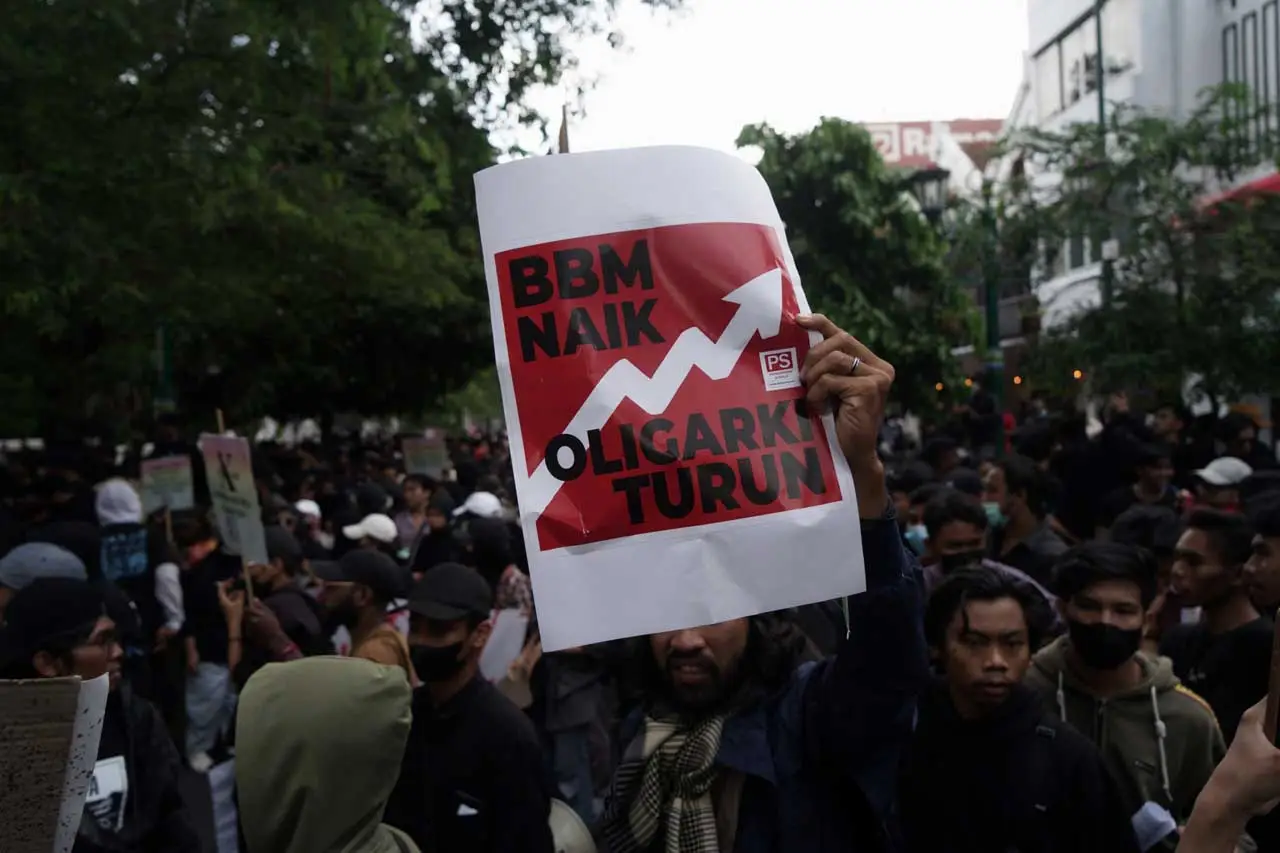 Tolak Kenaikan Harga...