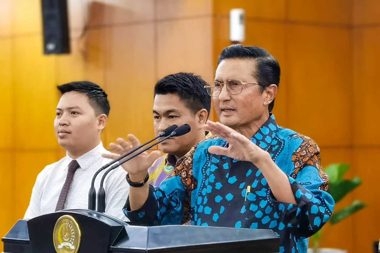 Dicopot La Nyalla Sebagai...
