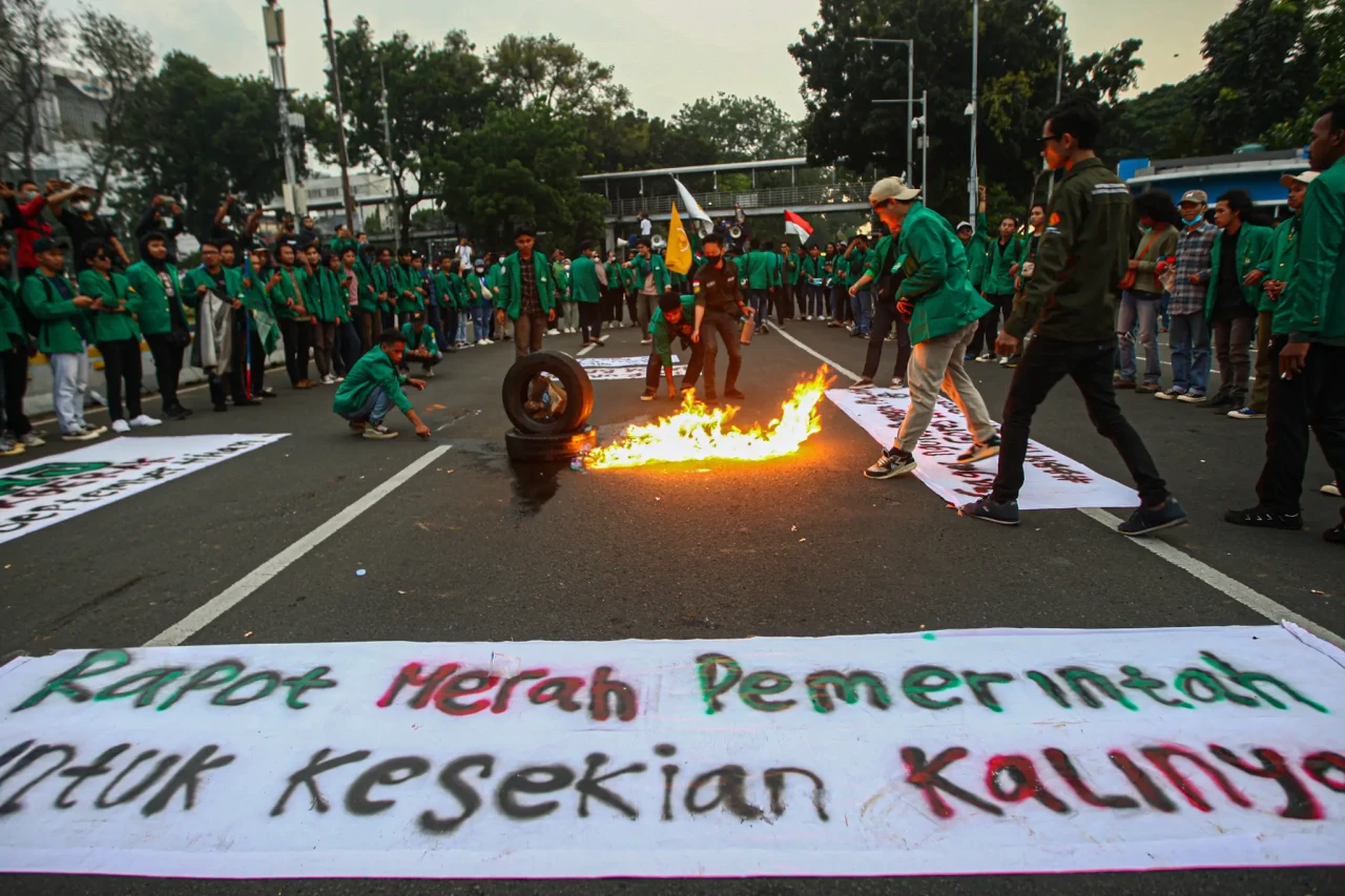 Demo Tolak Kenaikan...