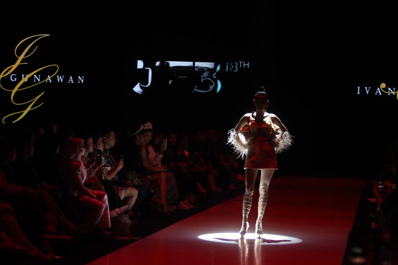 Lenggak-Lenggok Runway...