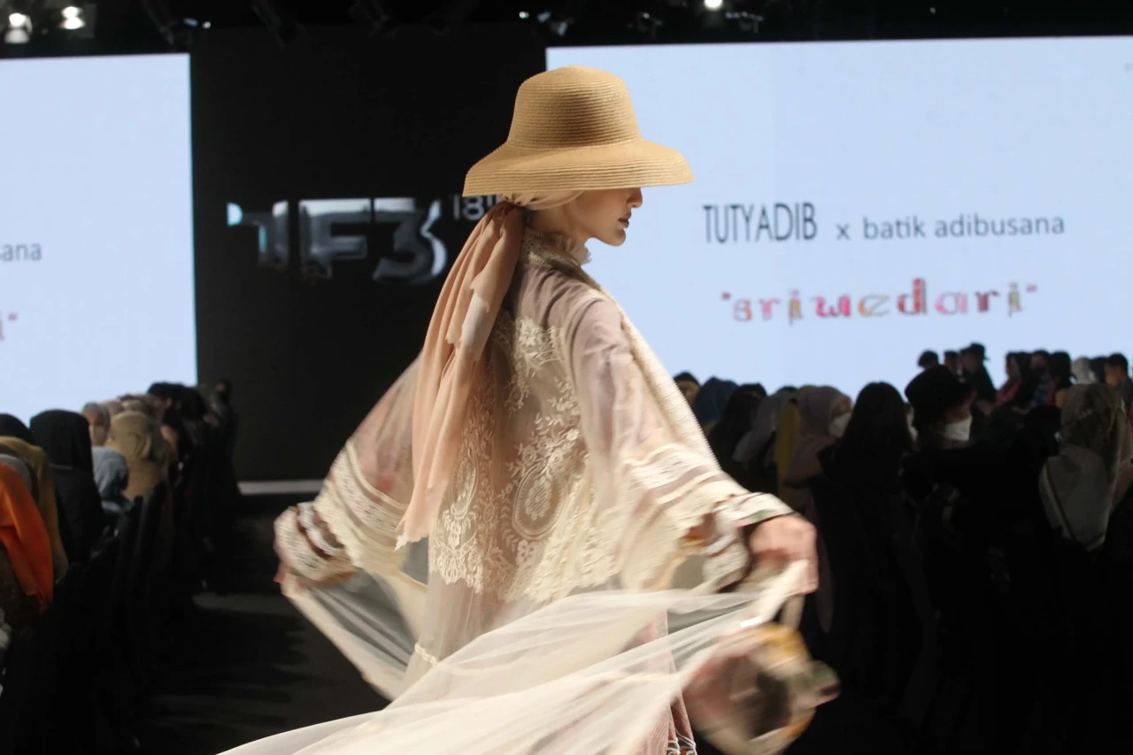Lenggak-Lenggok Runway...