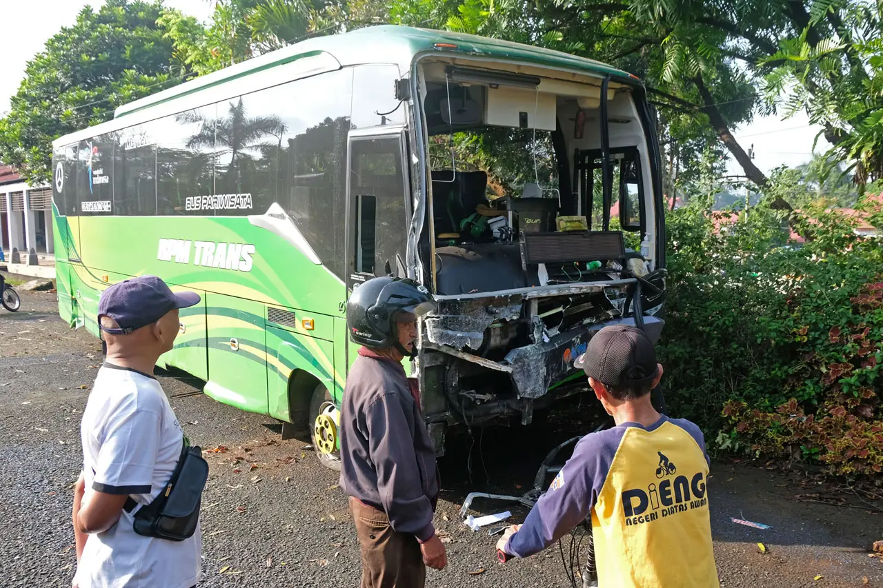 Begini Penampakan Puing-puing...