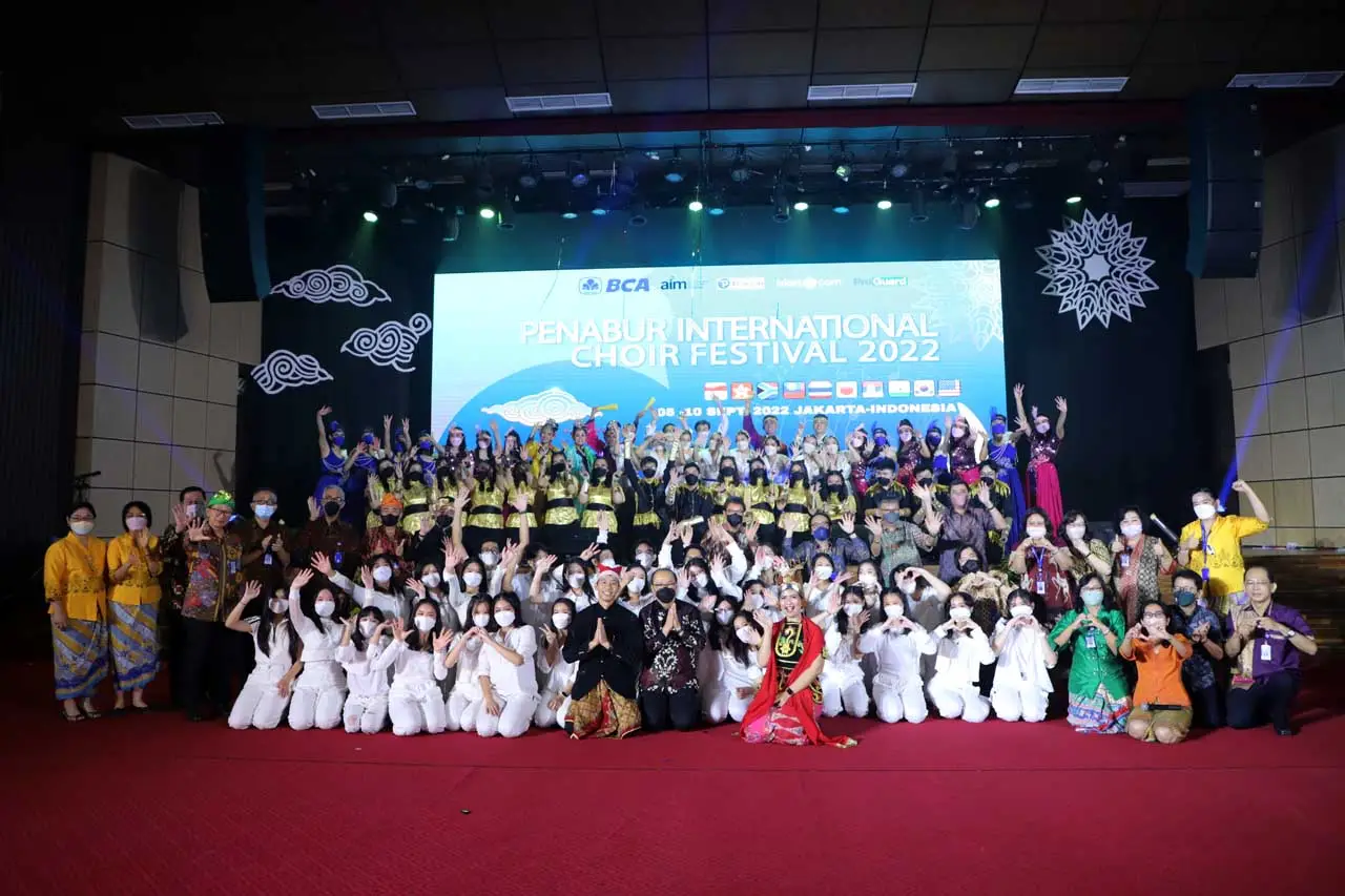 Penabur International...