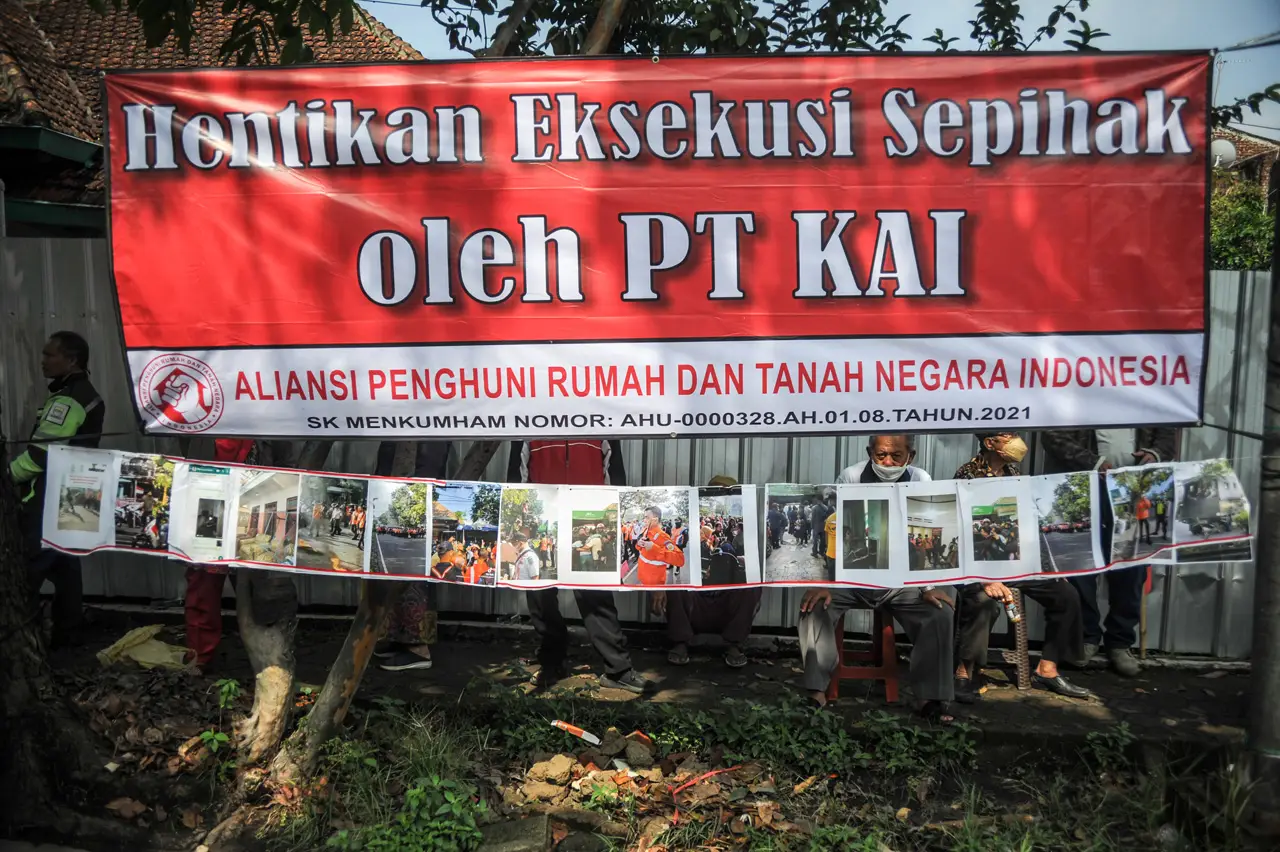 Aksi Korban Penggusuran...