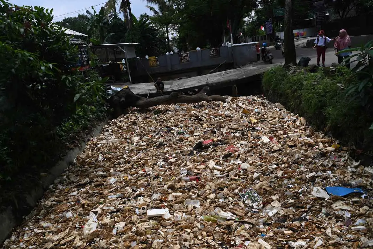 Sampah Styrofoam Cemari...