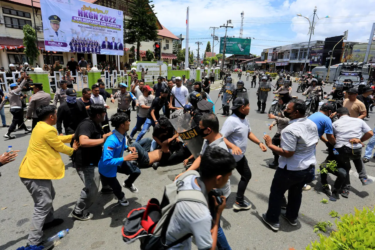 Aksi Tolak Kenaikan...