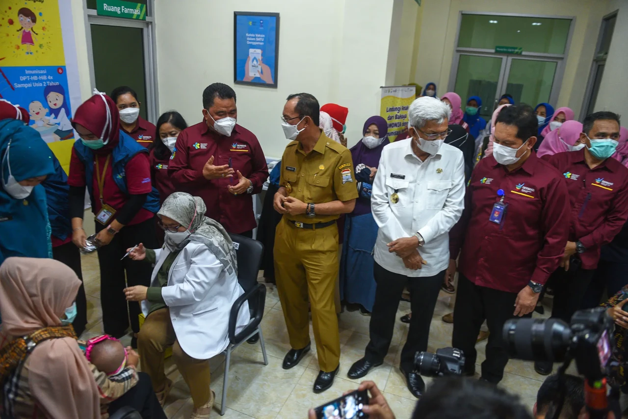 Pencanangan Imunisasi...