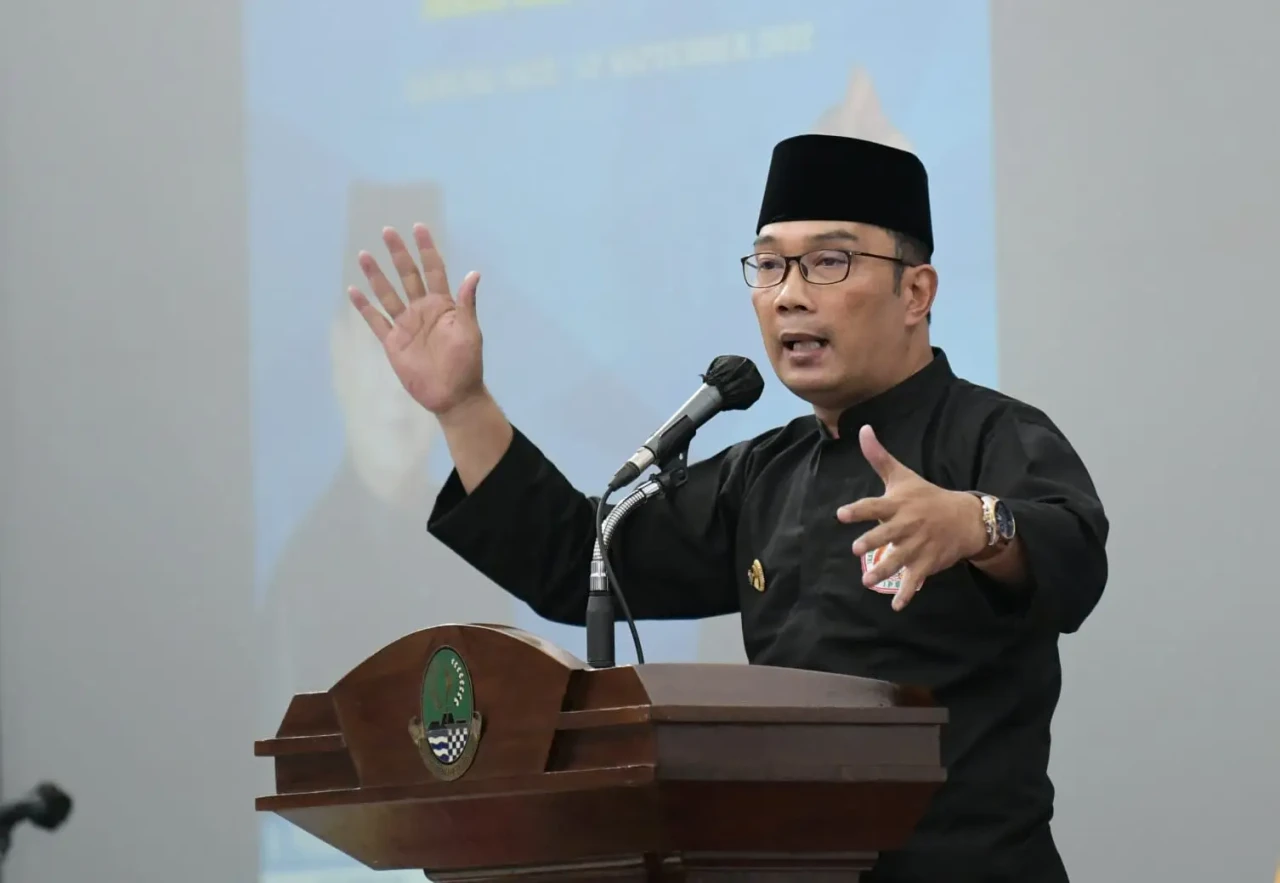 Pengamat Bedah Arti...