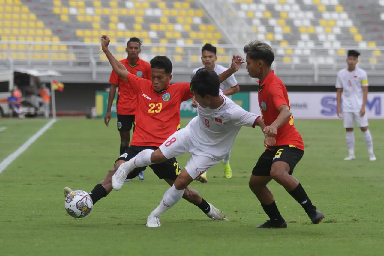 Vietnam Menang Lawan...