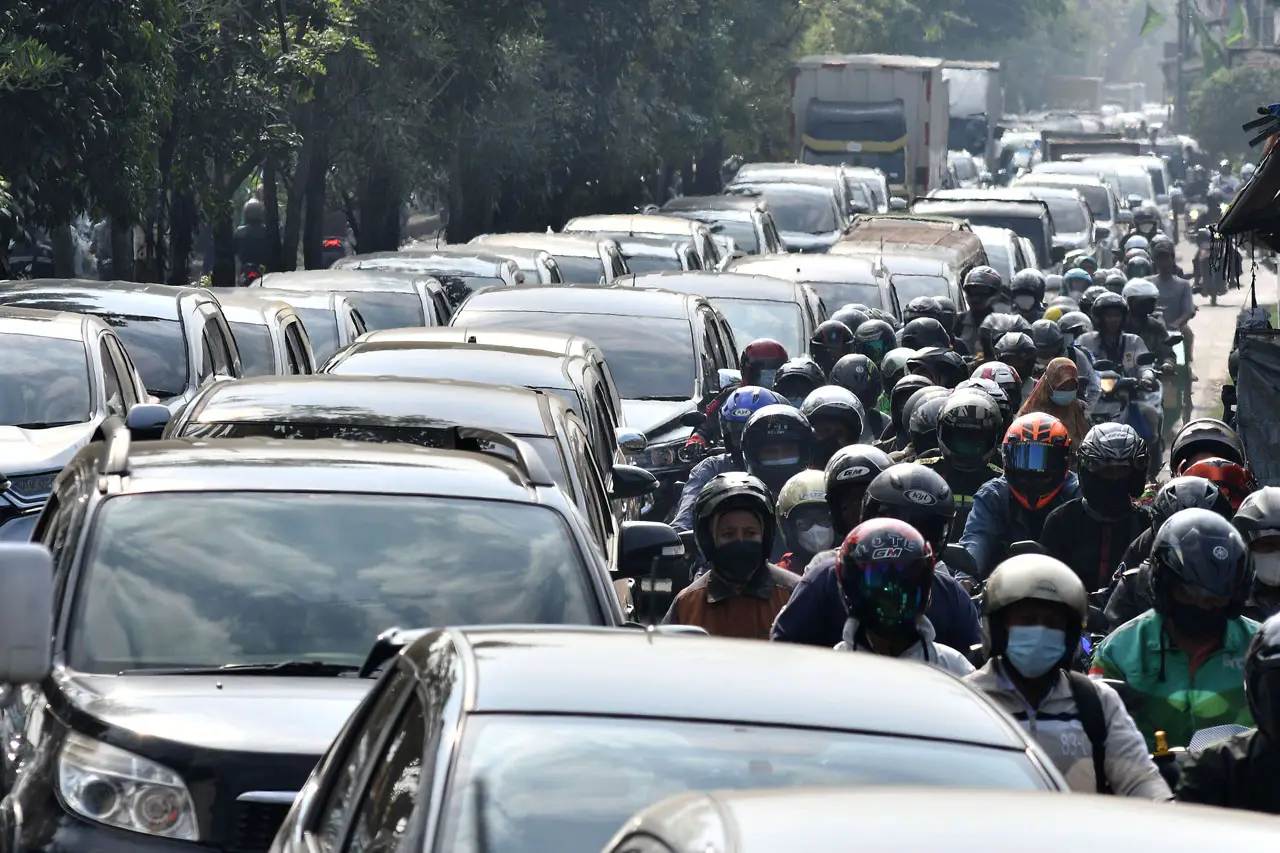 Atasi Kemacetan, Jam...