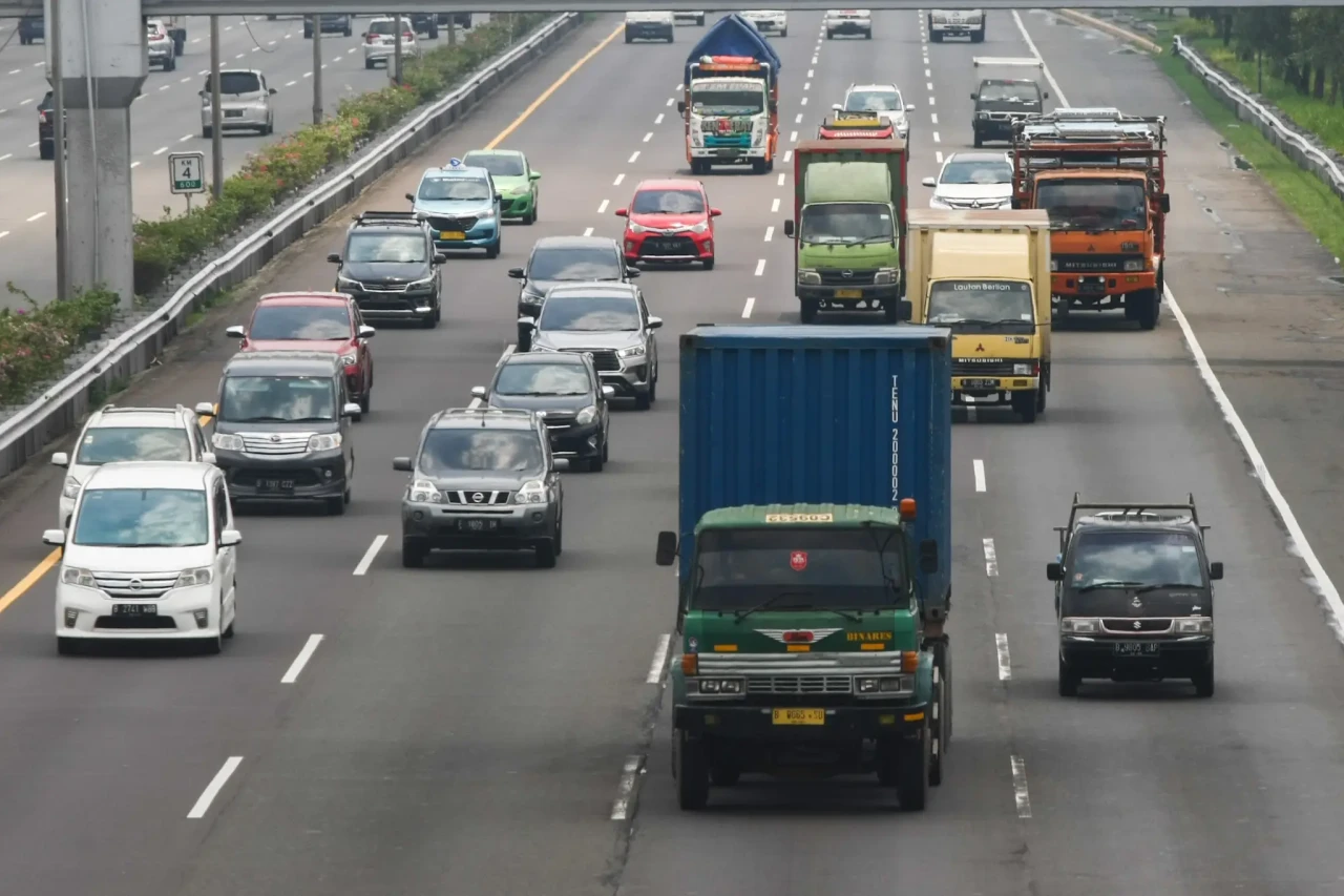 5 Jalan Tol Bakal Terapkan...