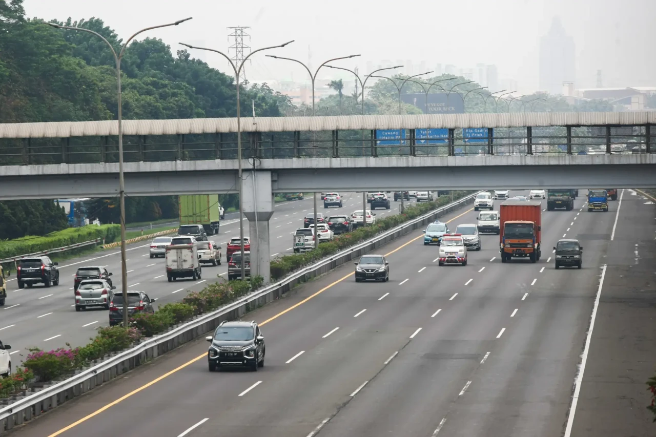5 Jalan Tol Bakal Terapkan...