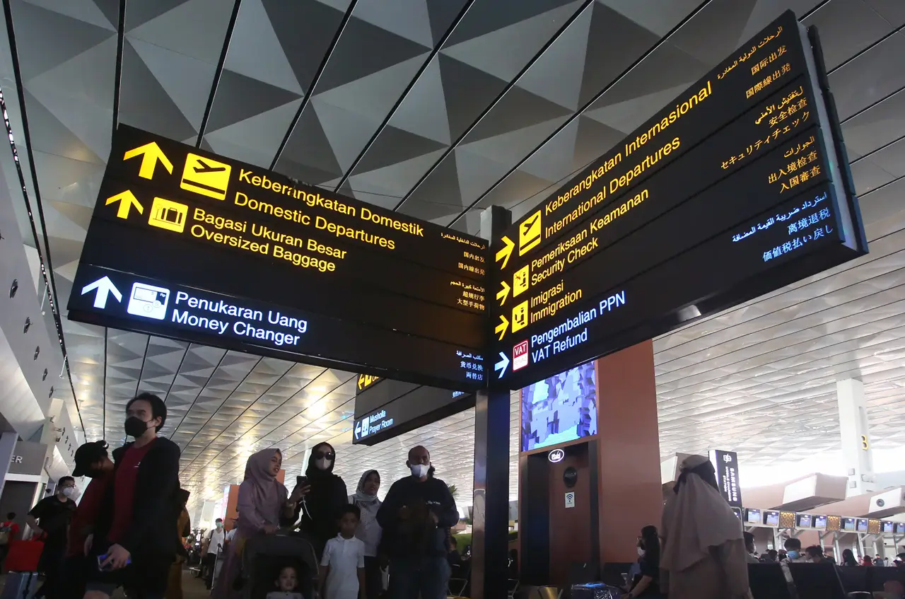 Bandara Soetta Jadi...