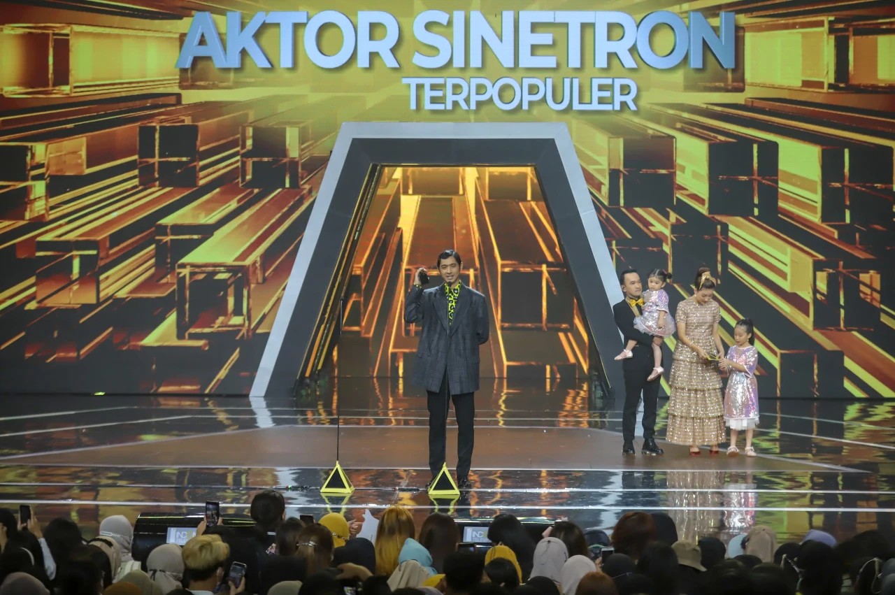 Arya Saloka Jadi Aktor...