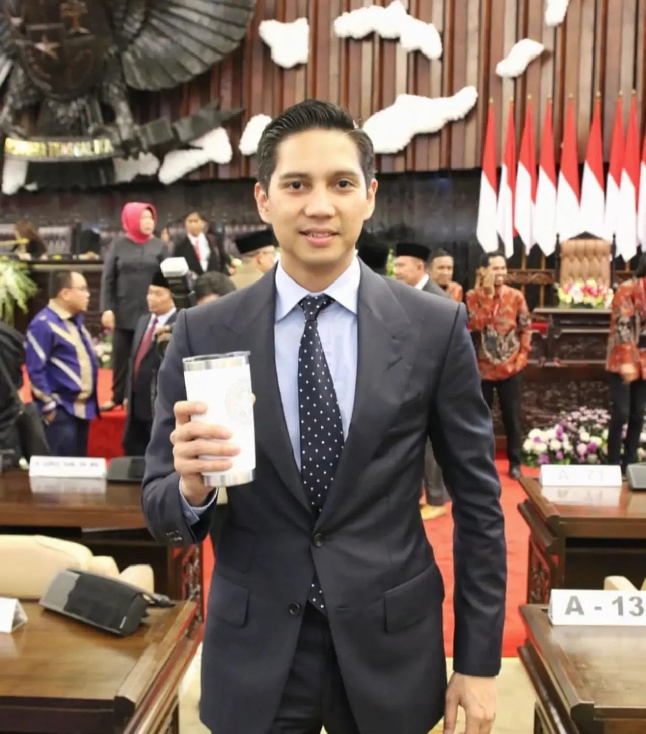 Begini Pesona Budi Djiwandono,...