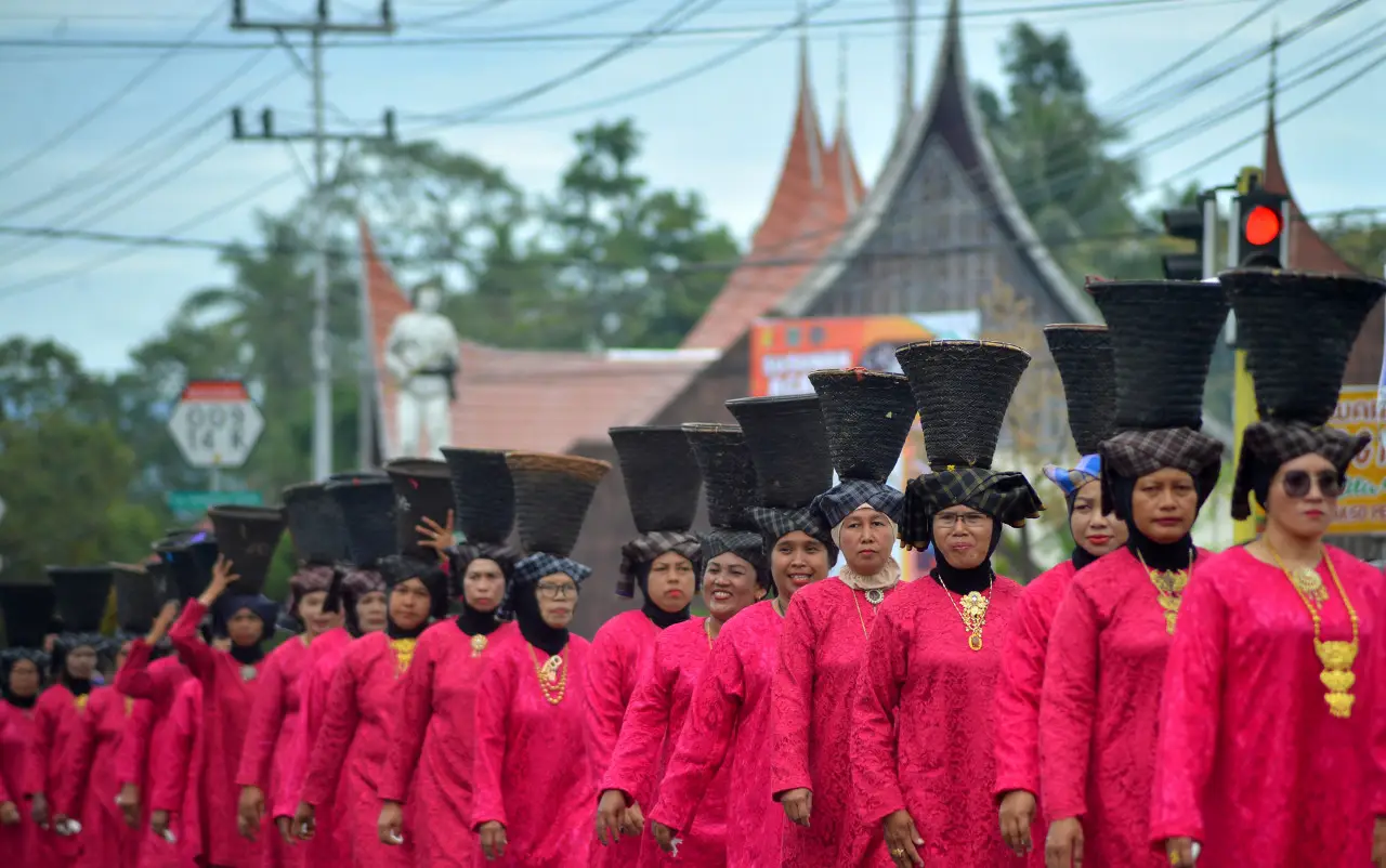 Pawai Budaya Rang Solok...
