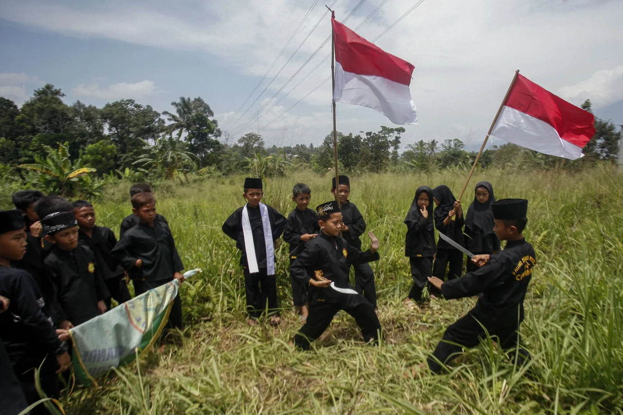 Pelestarian Budaya Pencak...