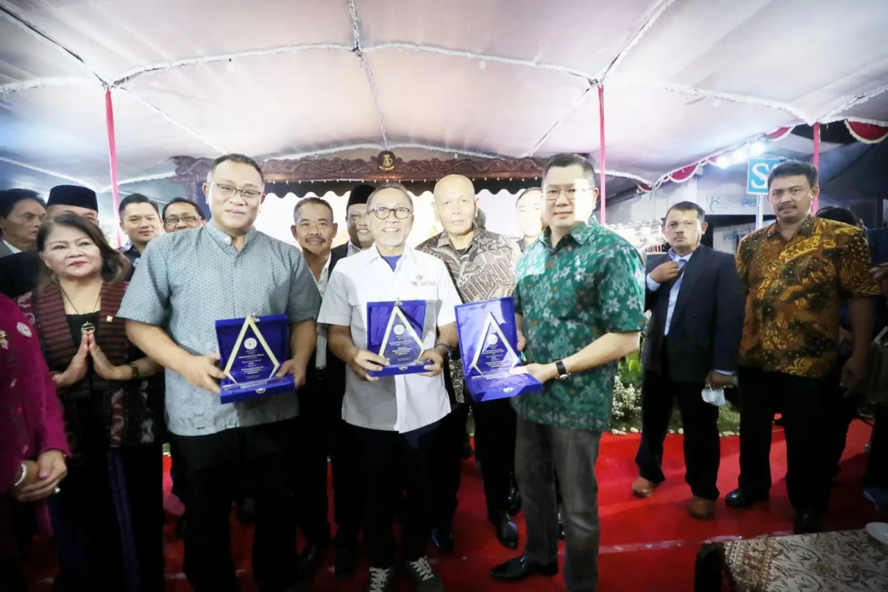 Hary Tanoesoedibjo Dikukuhkan...