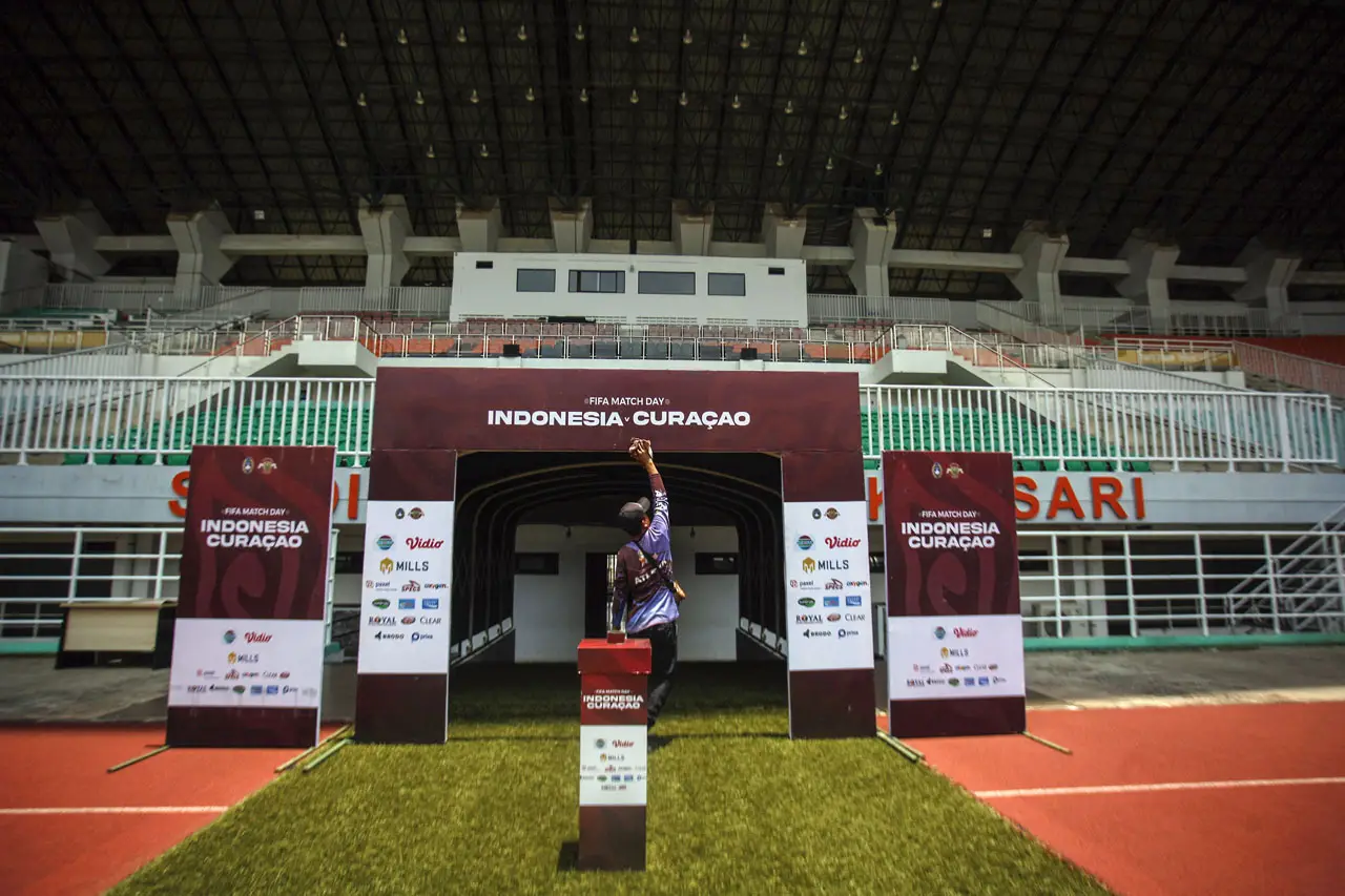 Begini Persiapan Stadion...