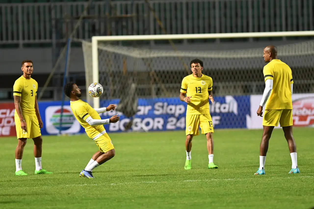 Mengintip Persiapan...