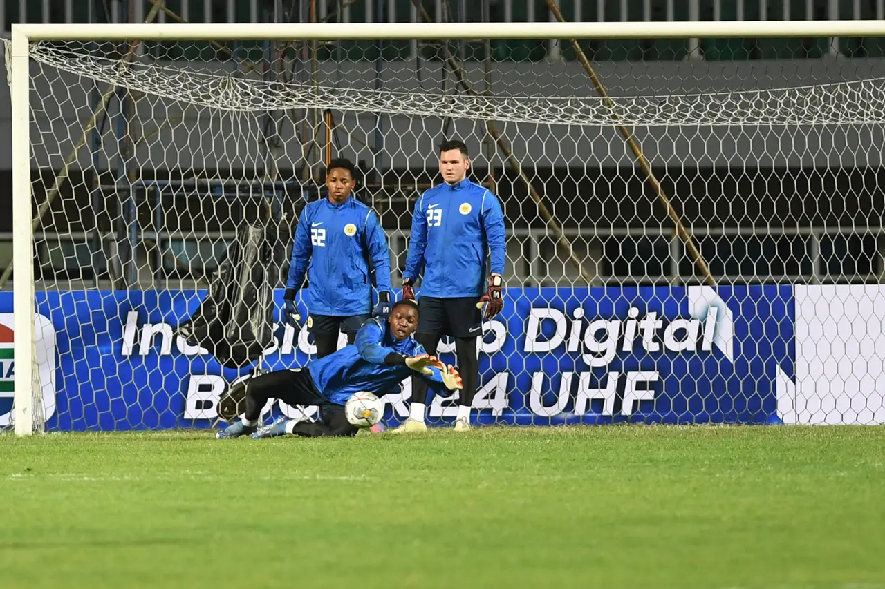 Mengintip Persiapan...