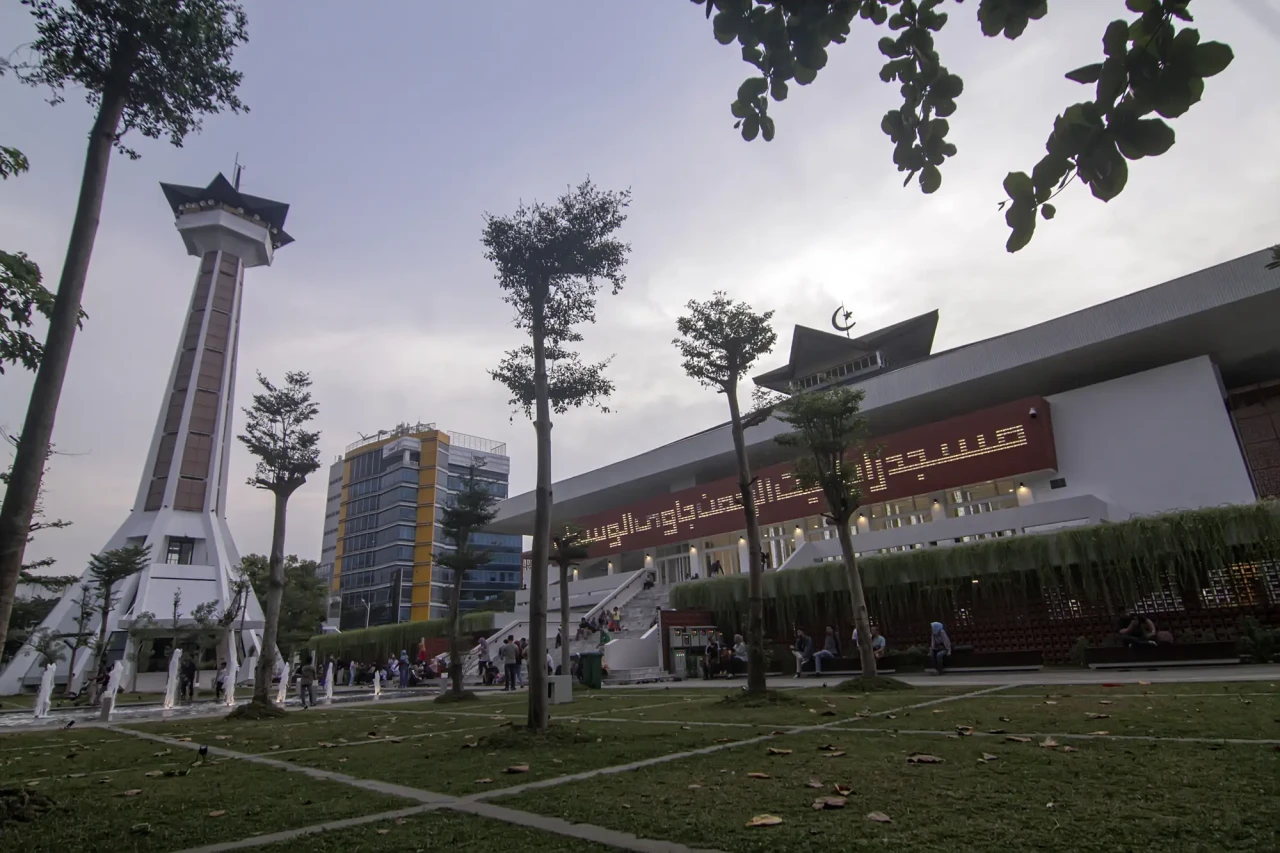 Wajah Baru Masjid Raya...