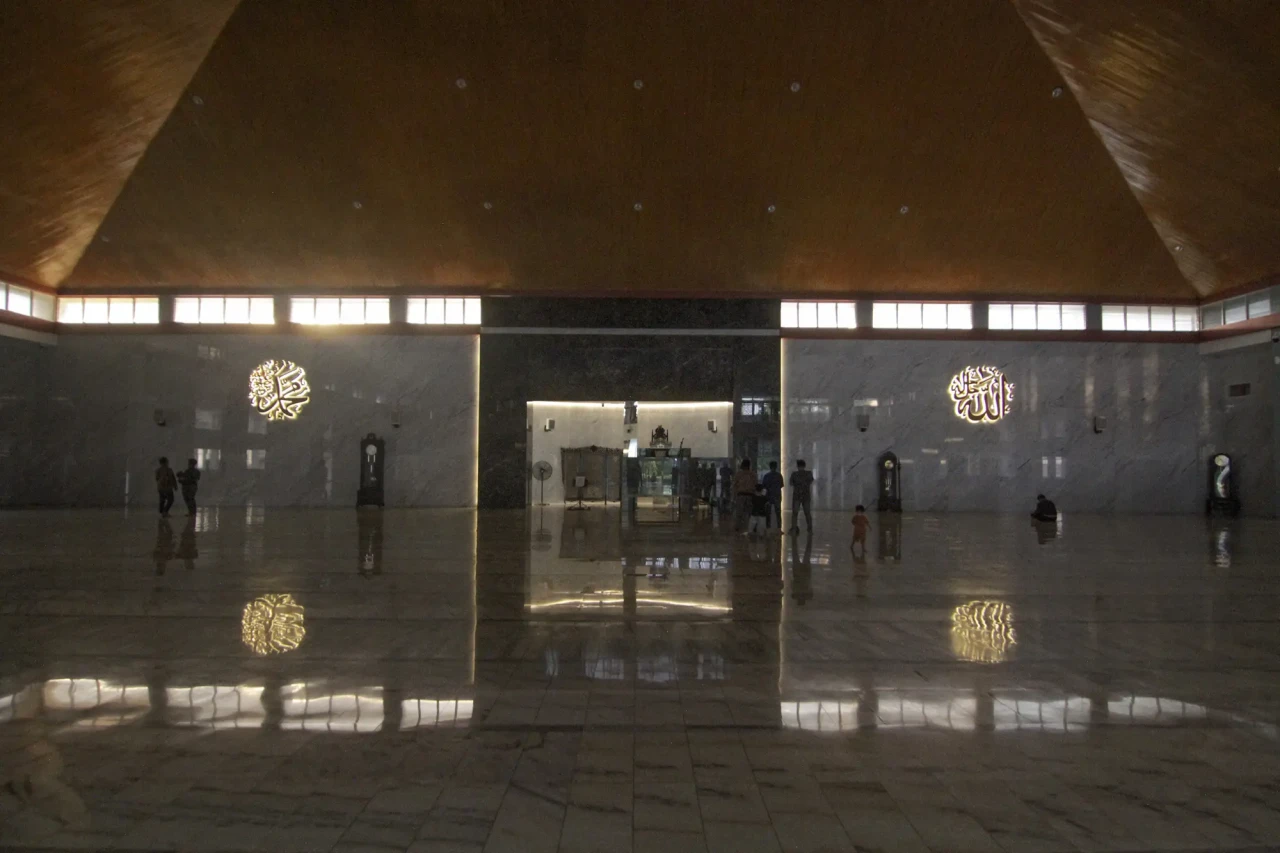 Wajah Baru Masjid Raya...