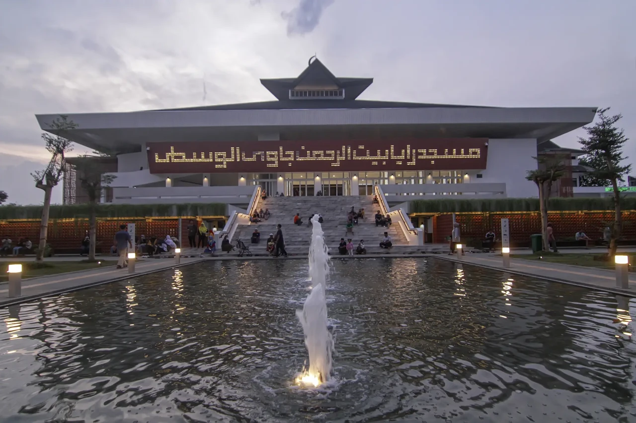 Wajah Baru Masjid Raya...