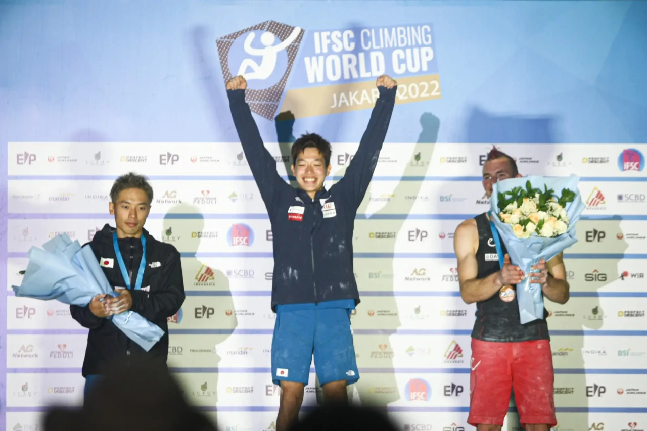 Ao Yurikusa Juara Dunia...