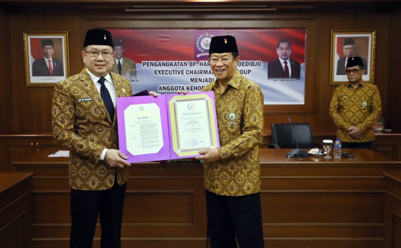 HT Dilantik sebagai...