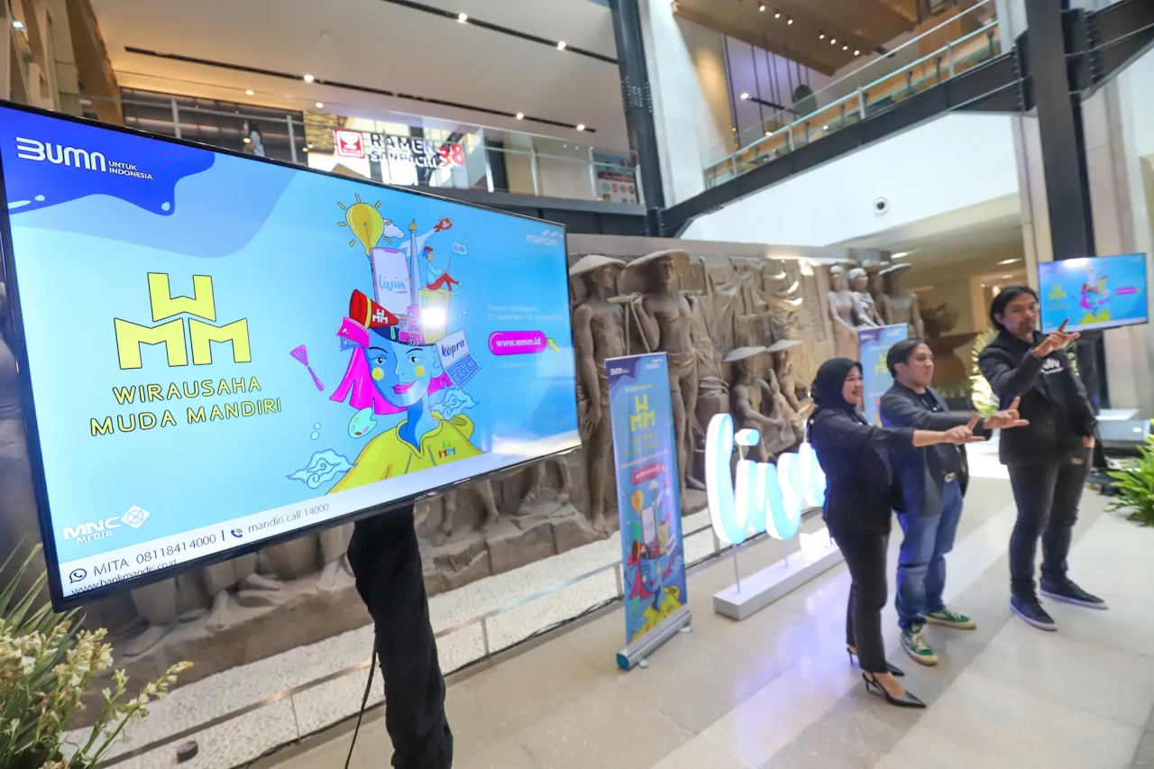 Bank Mandiri Kembali...
