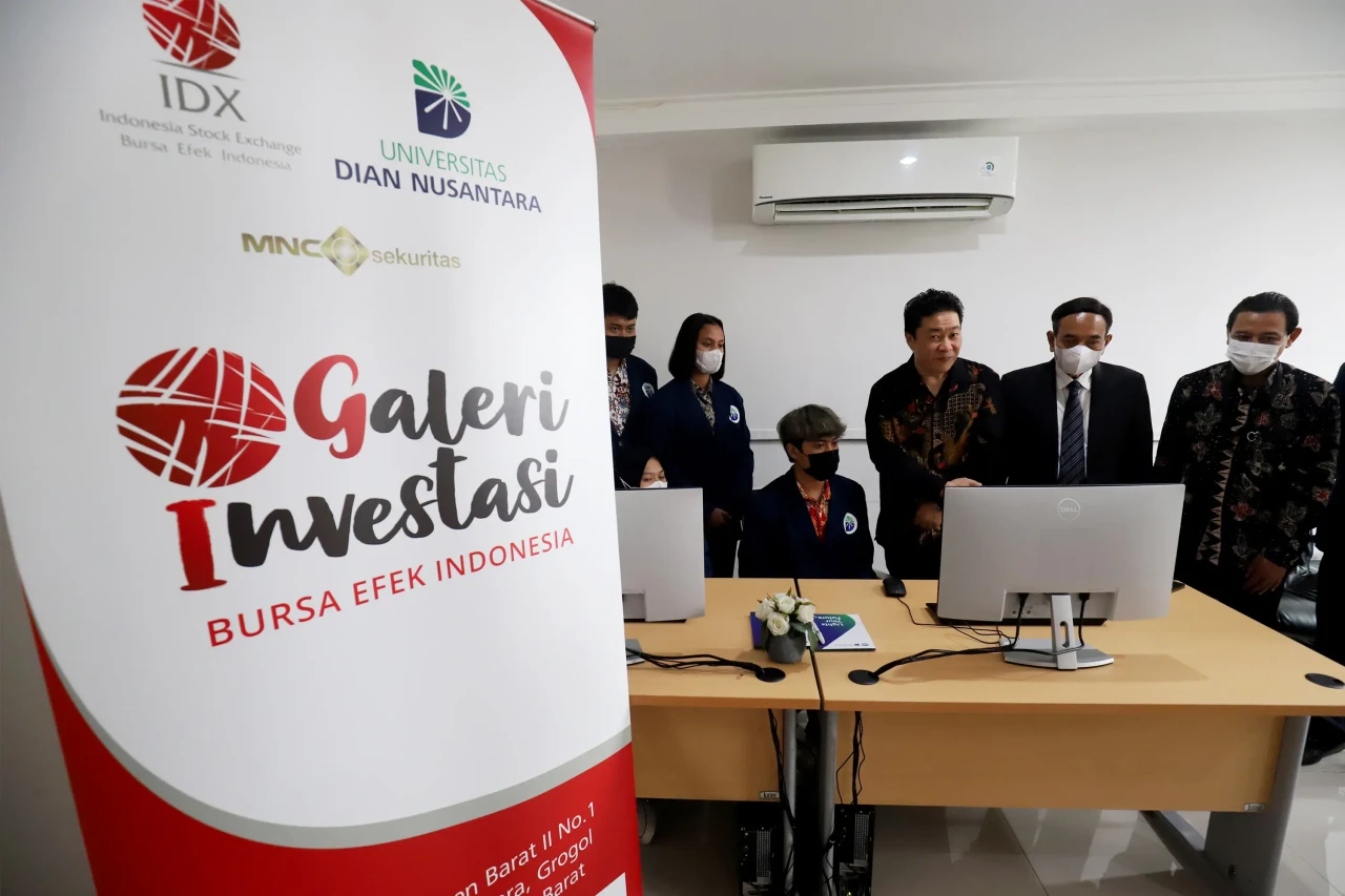 MNC Sekuritas Resmikan...