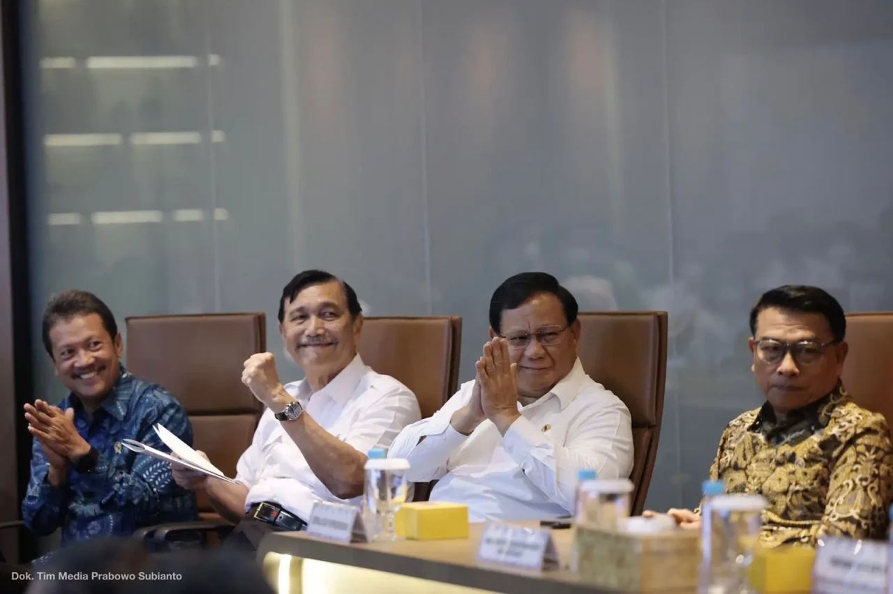 Prabowo Hadiri Peluncuran...