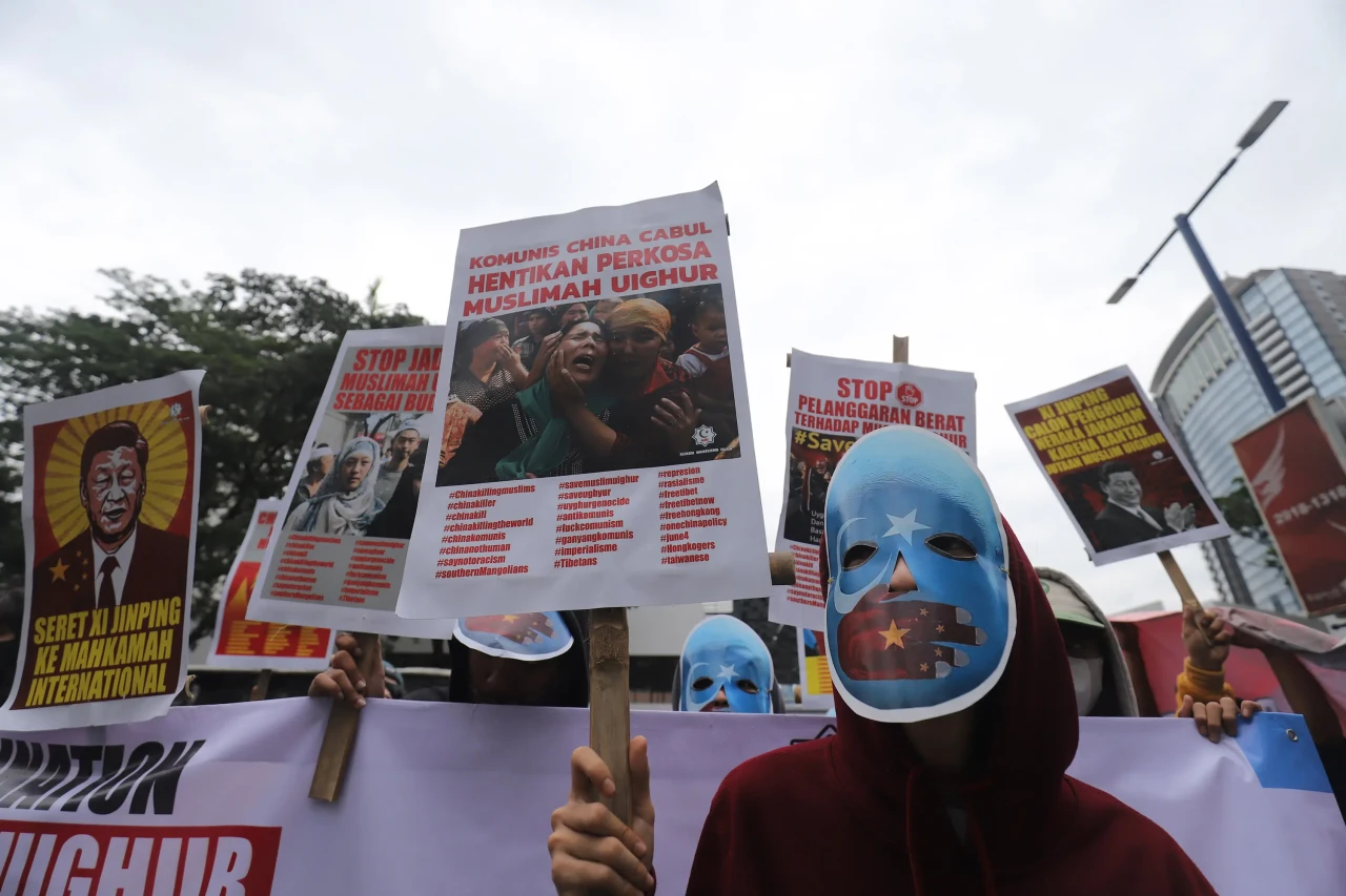 Aliansi Mahasiswa Islam...