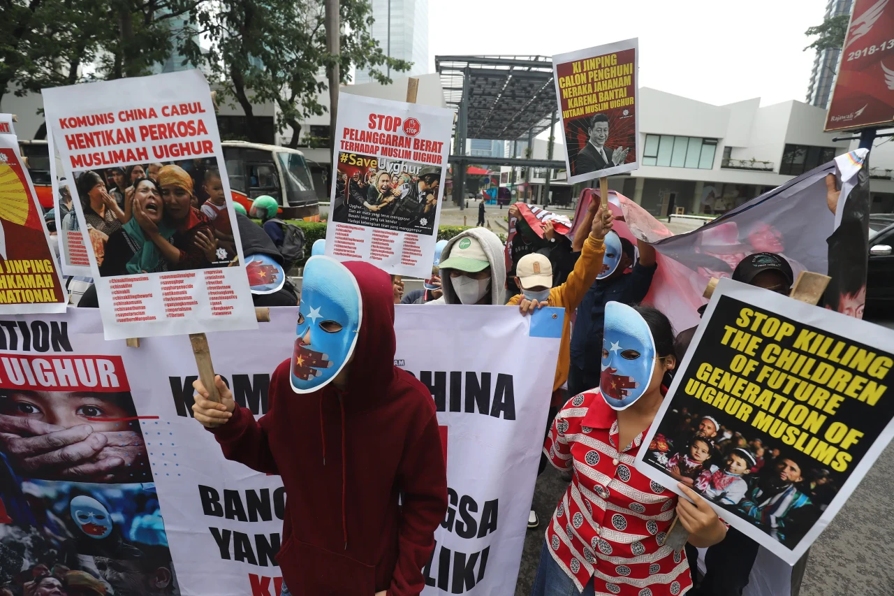 Aliansi Mahasiswa Islam...