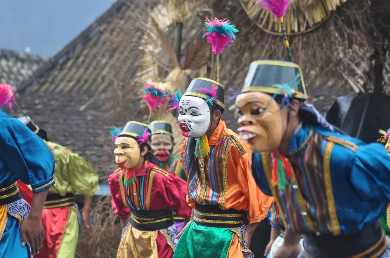 Meriahnya Festival Lima...