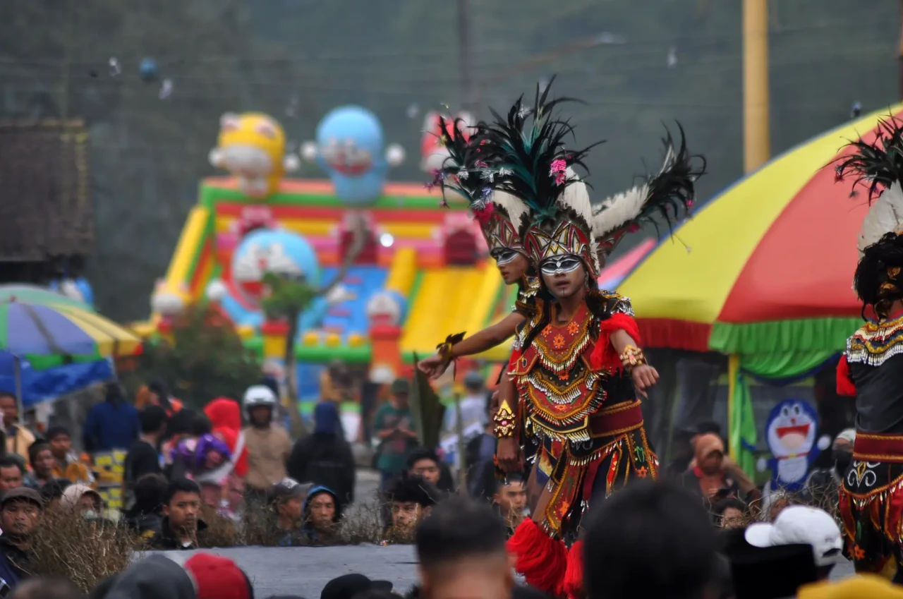 Meriahnya Festival Lima...