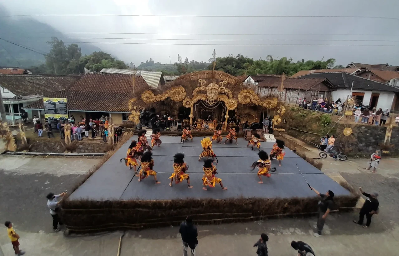 Meriahnya Festival Lima...