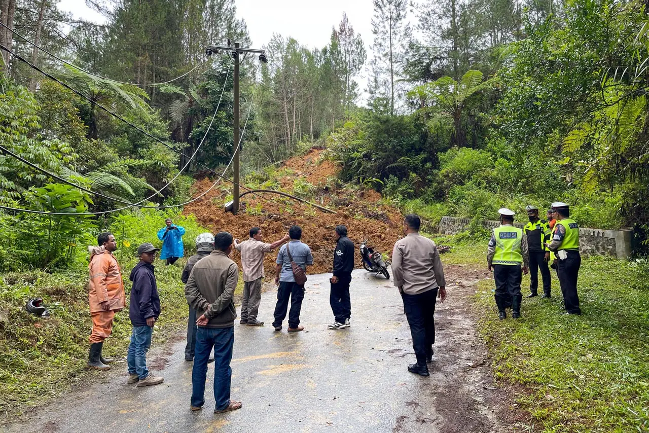 872 Rumah Warga Rusak...