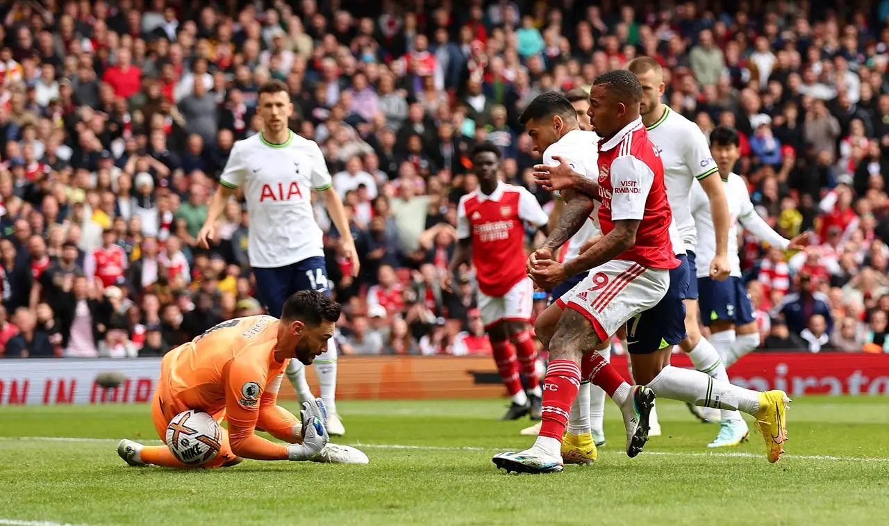 Arsenal Habisi Tottenham...