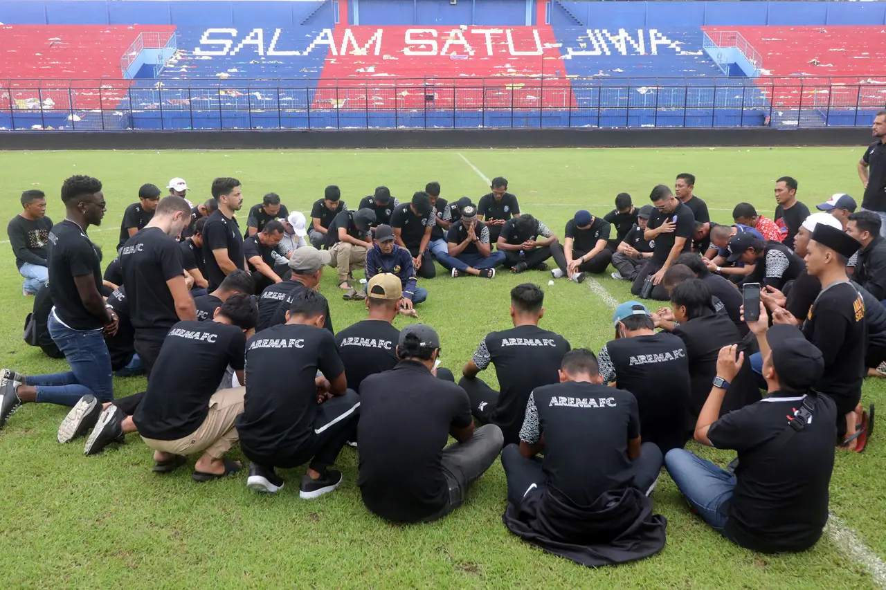 Sampaikan Belasungkawa,...