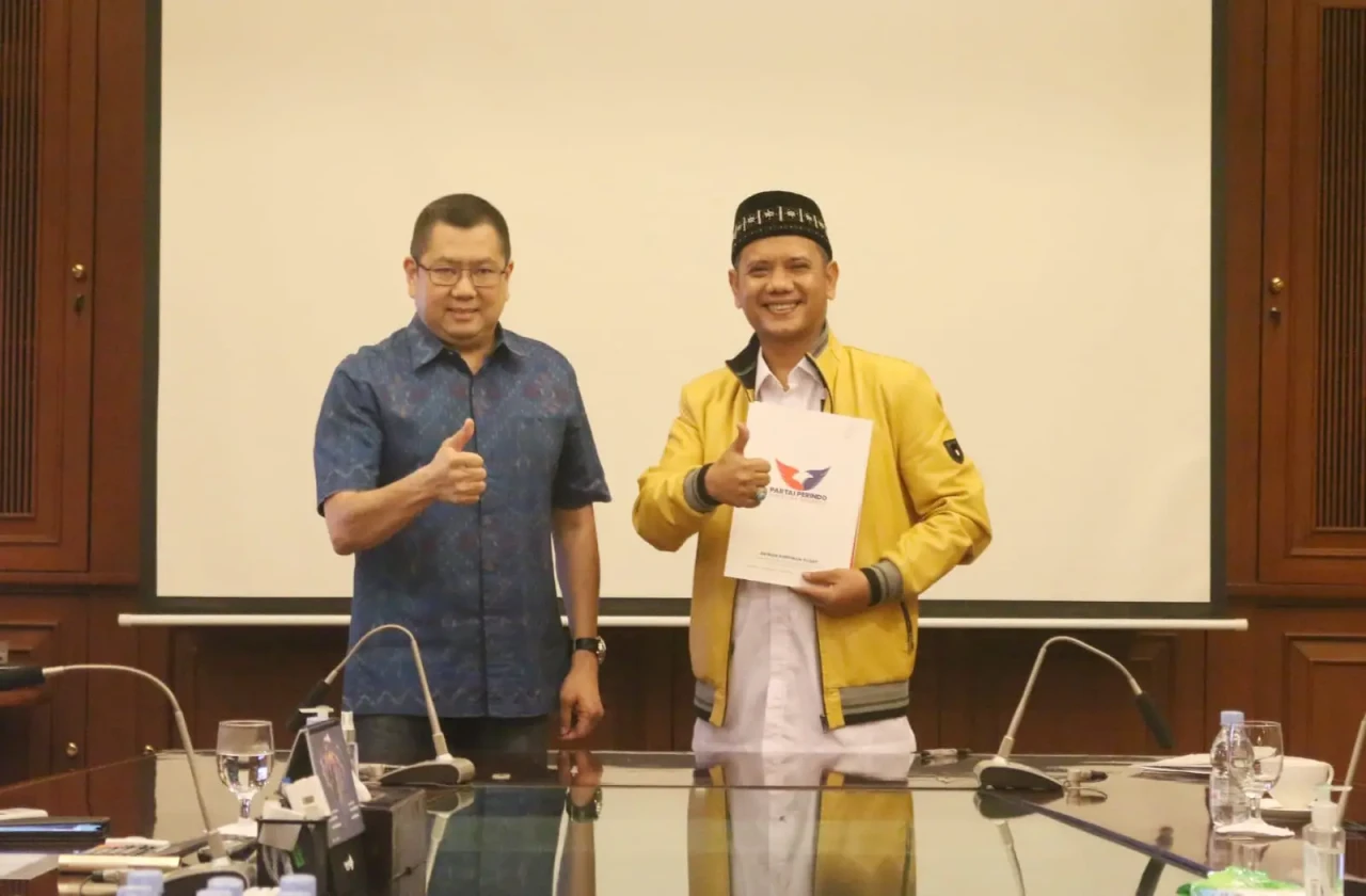 Anggota DPD RI Oni Suwarman...